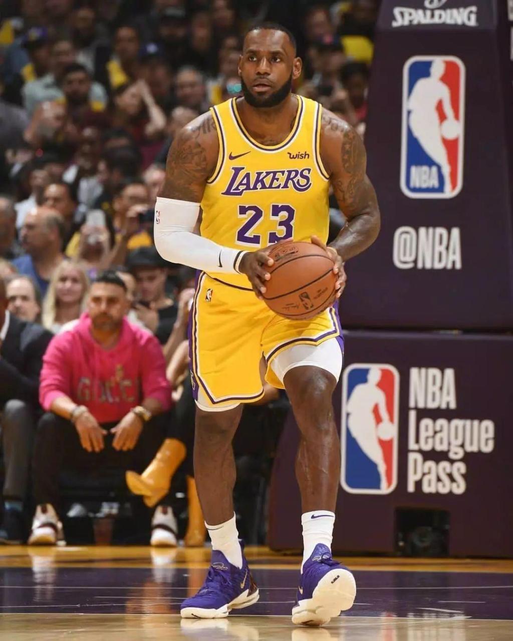 桑德兰主帅：扎卡对阿森纳的了解对我们很重要，他说能有斩获（桑德兰主帅：扎卡熟悉阿森纳对球队至关重要，他认为我们有望取分）