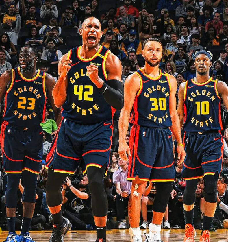 与4结缘，多特5轮欧冠联赛有4轮打入4球，剩下1轮被曼城进4球（多特欧冠五战皆绕4：四场各入4球，另一场被曼城灌4球）